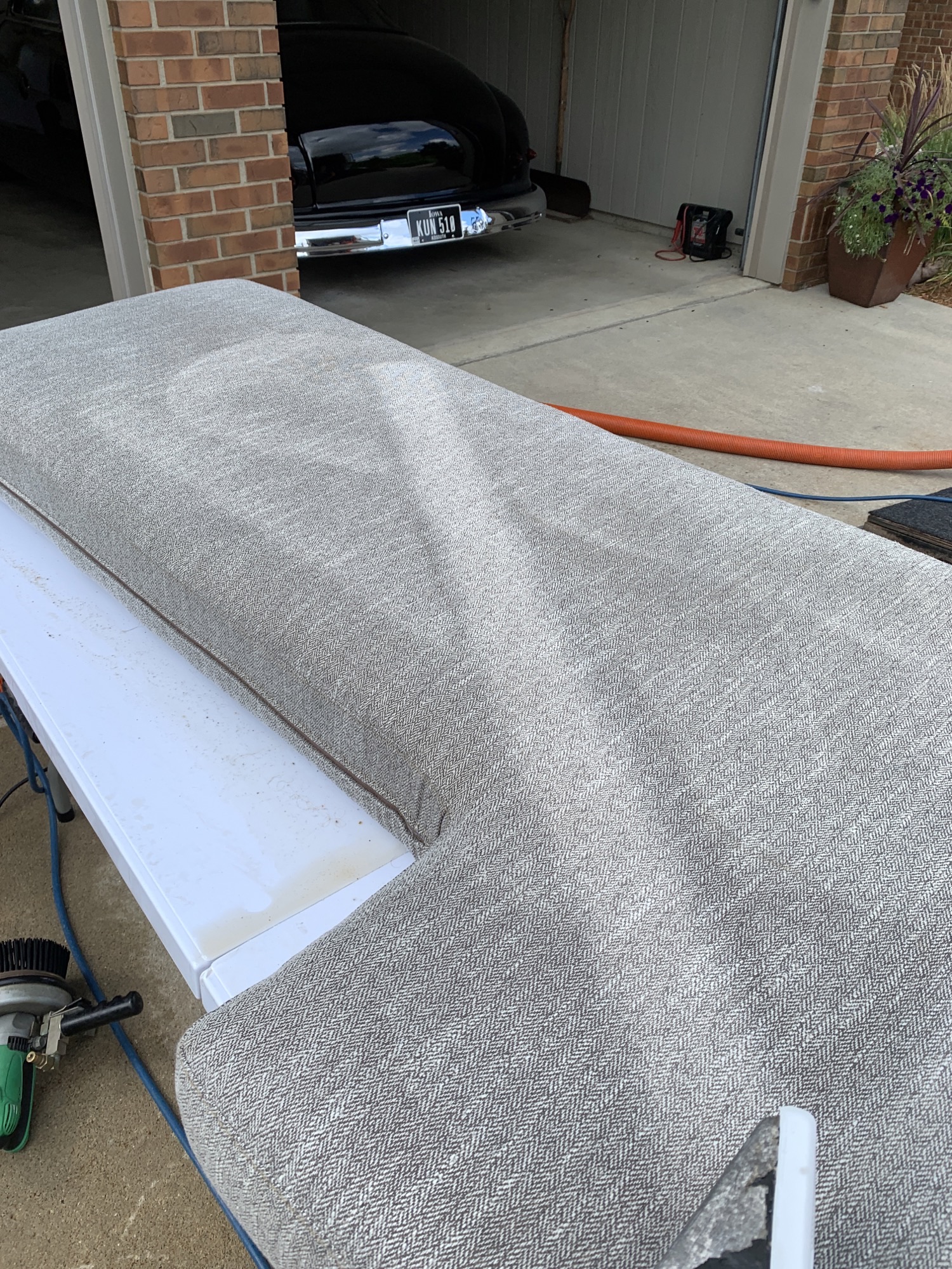 Upholstery Cleaning — photo 4